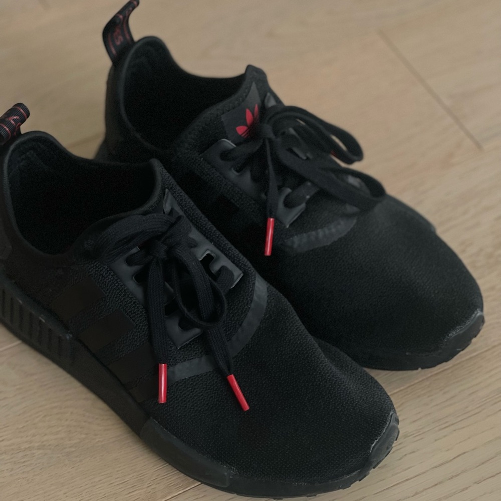 Adidas NMD R1 Black/Red Size US6.5 Womens